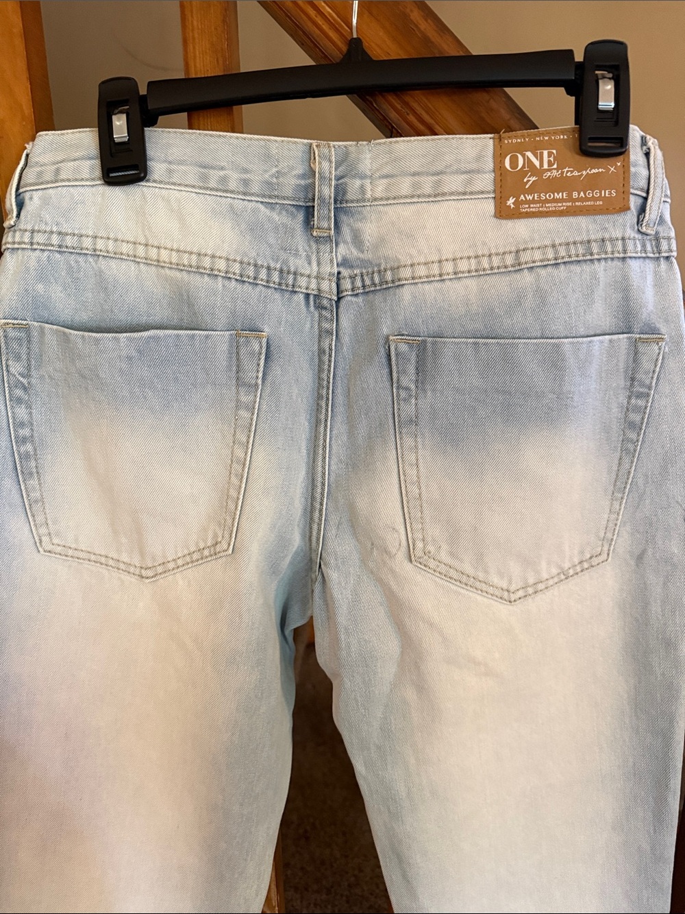 ONE by One Teaspoon Light Wash Distressed Denim Jeans Size 27 - Picture 10 of 13